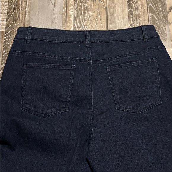 🌸 Dark Blue Women’s Jeans with Decorative Cream Lace Trim - Picture 3 of 3